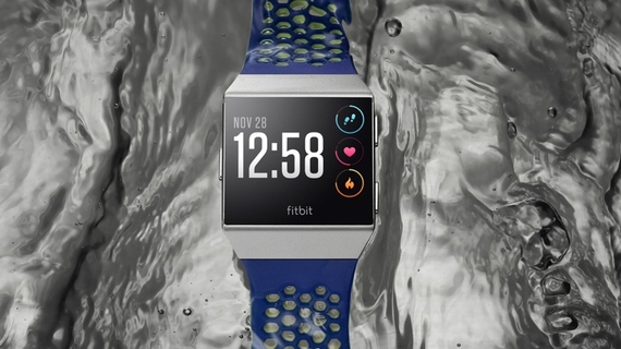 2017-09-28-1506613898-2151312-Fitbit_Ionic_5440.jpg