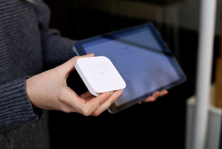 Square's contactless reader