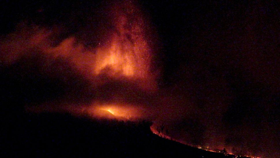 La Palma's Volcano: Dramatic Photos Capture Canary Island's