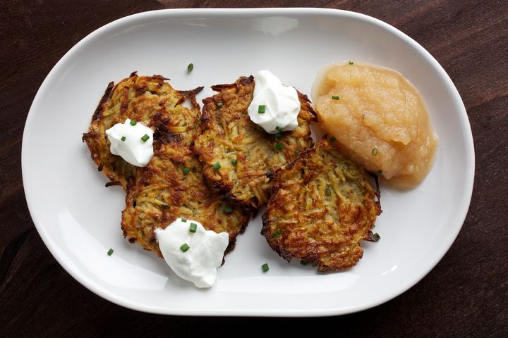 If you follow a kosher diet and like adding sour cream to your latkes, you'll want to avoid frying with schmaltz.