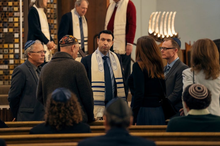 Alex Karpovsky as Rabbi Big Noah in Nobody Wants This